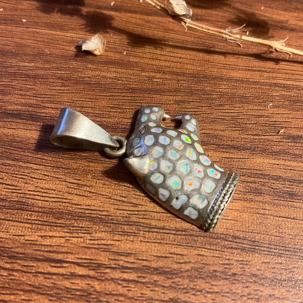 950 Silver & Opal Cat Pendant - Picture 3 of 7